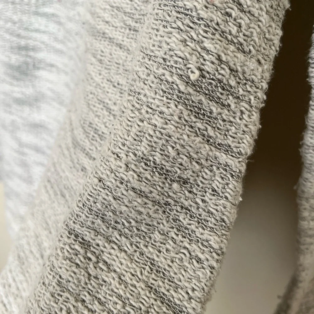 Forever 21 | Women’s Lightweight Sweater - Picture 9 of 12